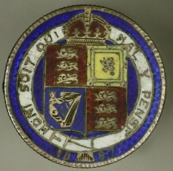 Great Britain Silver Shilling 1887 Broken Pin Back Enamel Coat of Arms   A2457